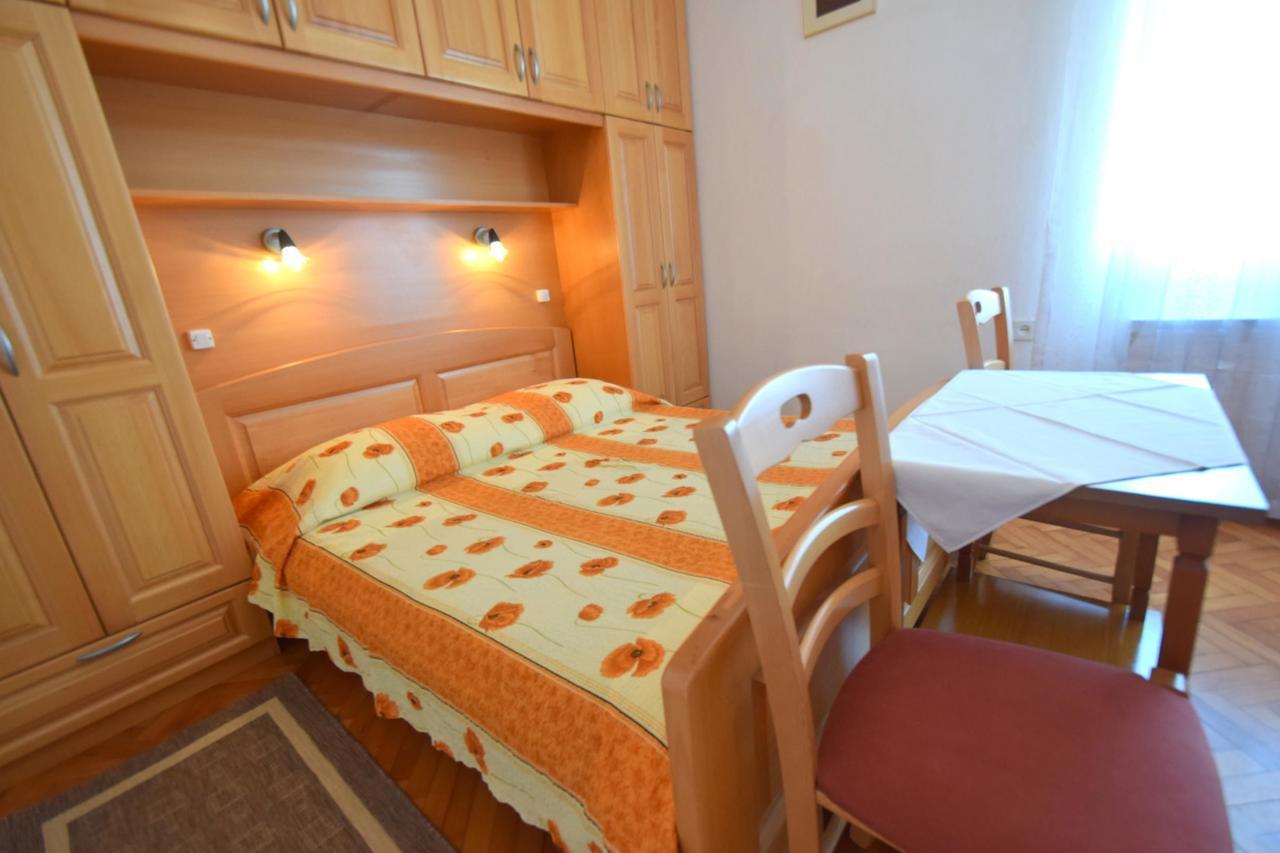Guest House Keti Малинска Екстериор снимка