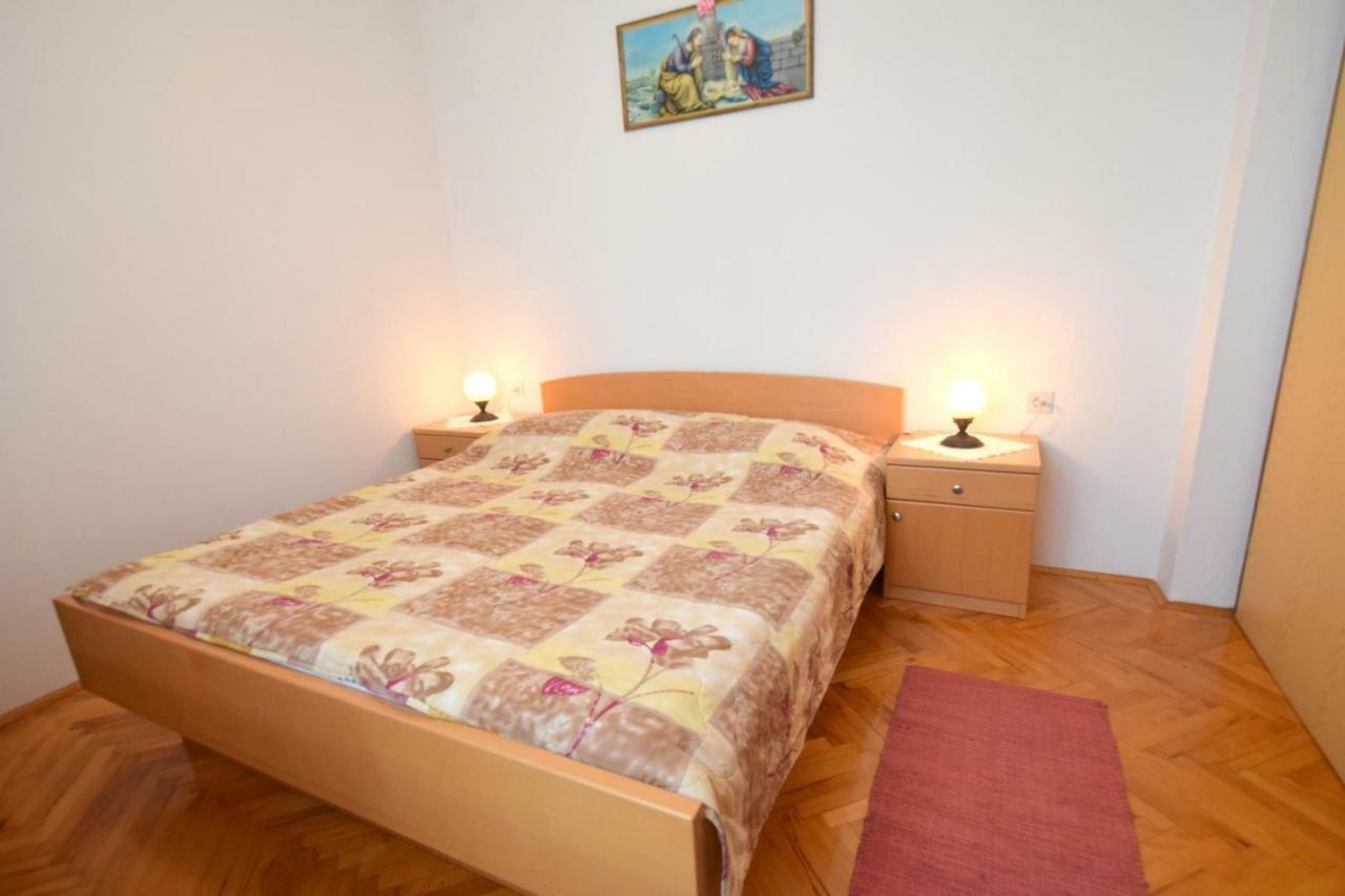 Guest House Keti Малинска Екстериор снимка